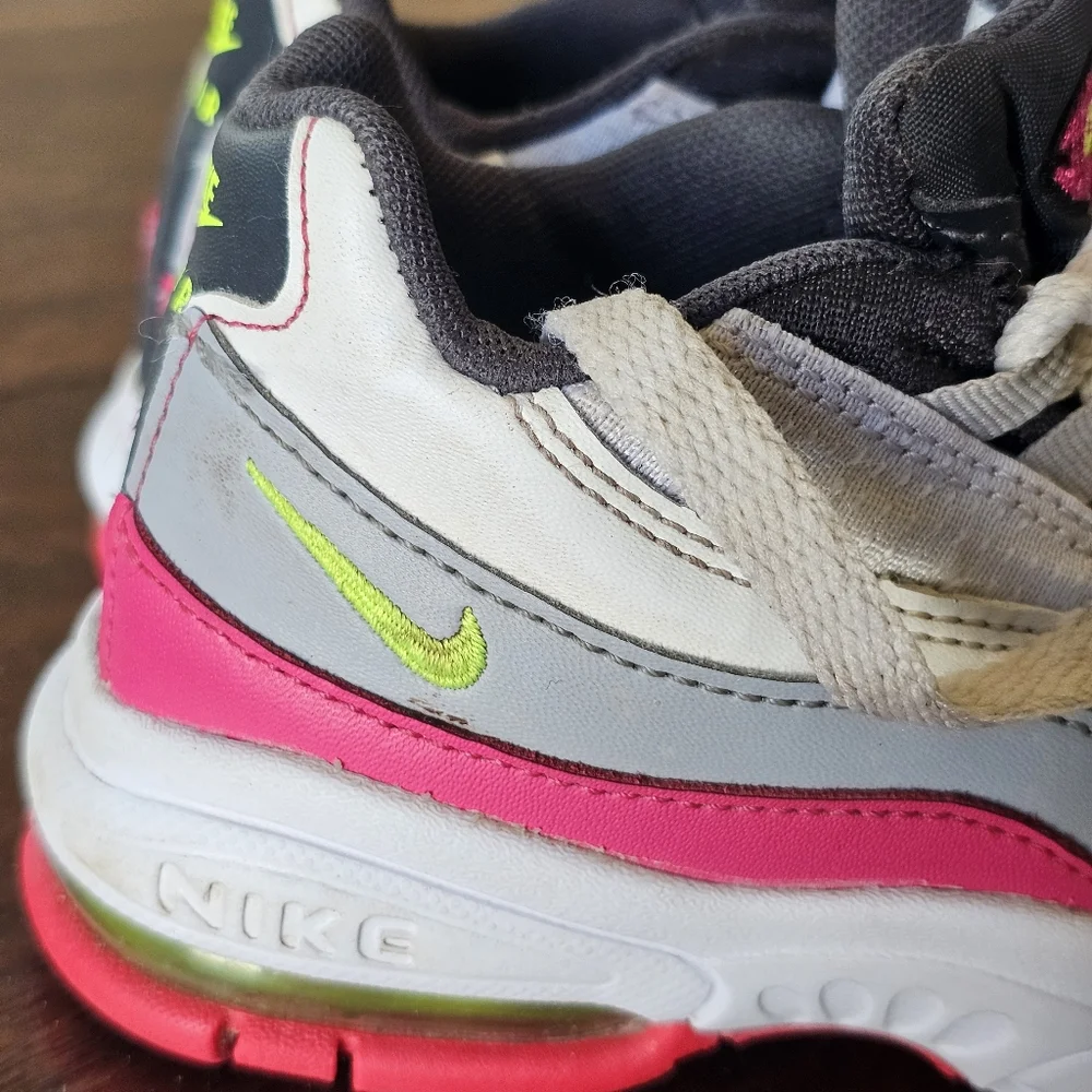 Toddler Nike Air Max Size 9C In Pink White And Gray